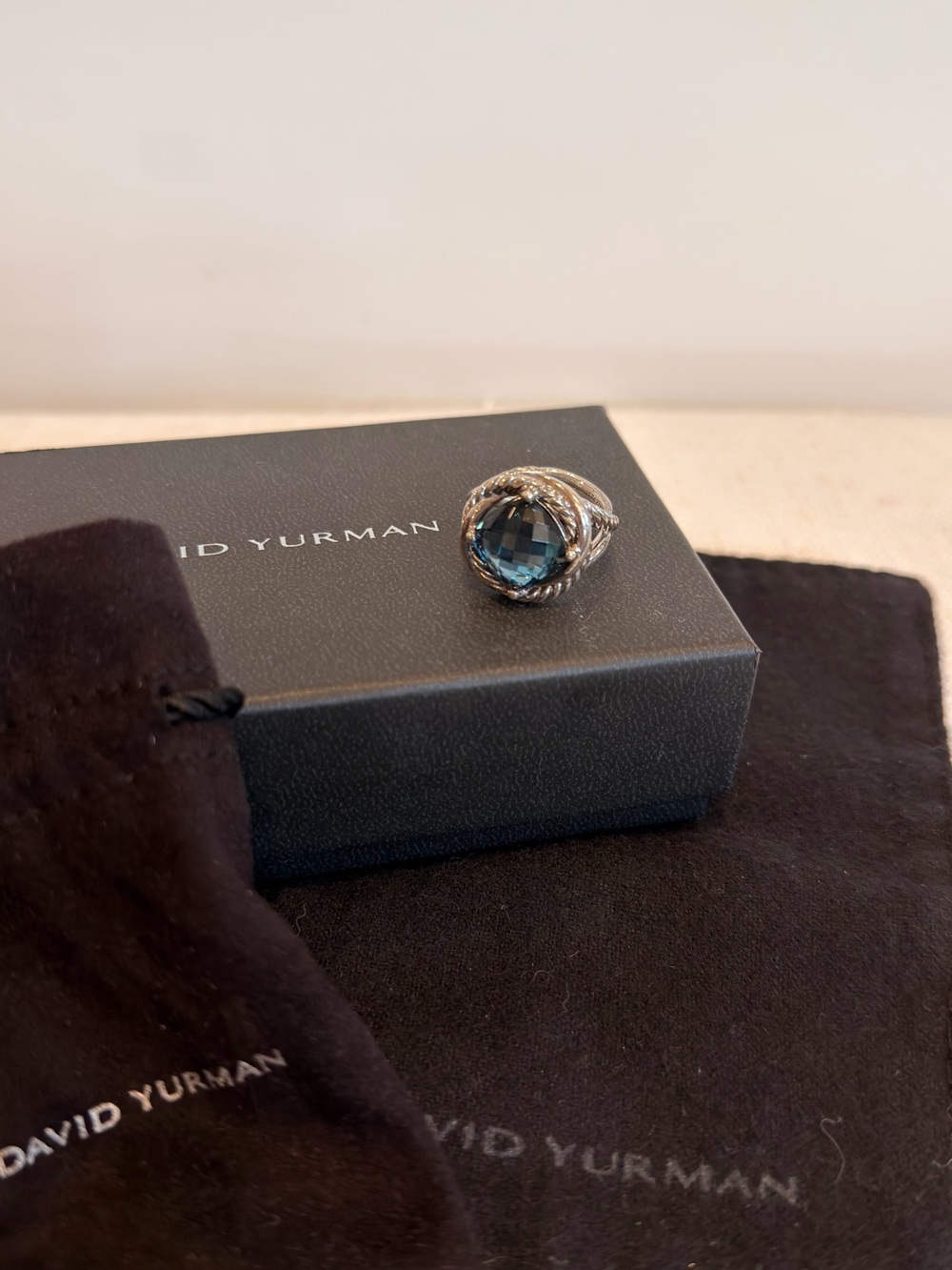 David Yurman Blue Topaz Infinity cocktail Ring - Silver